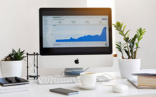 怎样在手机上下载股票软件:用股票app-涨破9.4万关口！碳酸锂期货创年内新高 锂企预测或破20万/吨